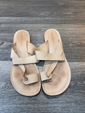 Bernardo Neutral Tan Leather Toe-Loop Slide Sandals woman’s SZ 10 (h52)